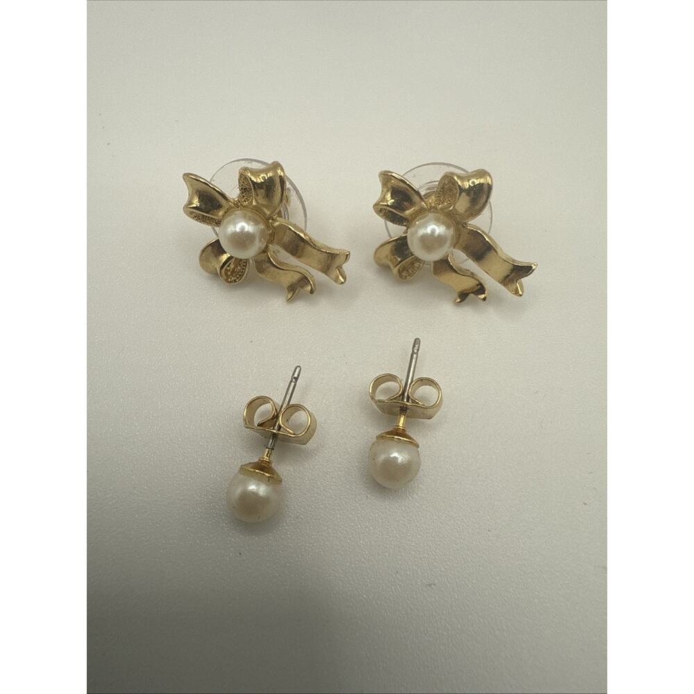 Two Gold Tone‎ Faux Pearl Earrings Avon Bows Studs Pierced
